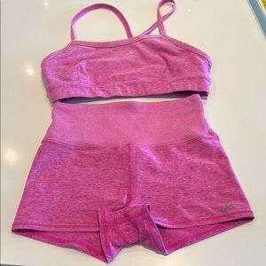 Alo alosoft size S bra and shorts 10 inch pink